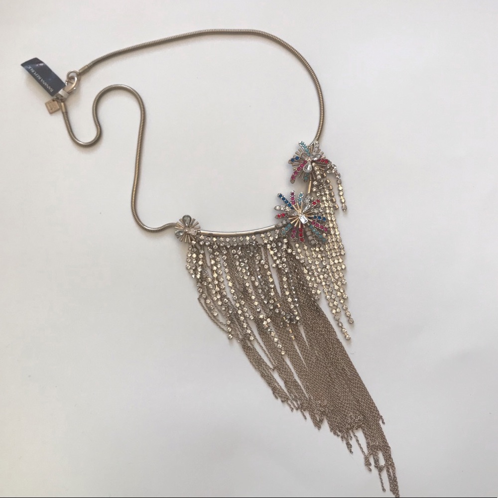 Beautiful Statement Necklace - Picture 2 of 2